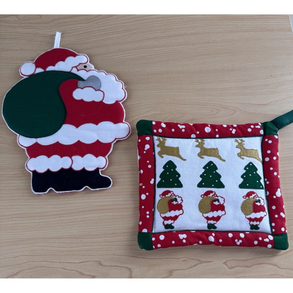 Vtg Christmas Linen Embroidered Potholders Set Lot Santa Claus Cottage Nos 80s
